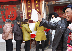 代理散白酒哪家好？醉開心散酒加盟店純糧散酒加盟