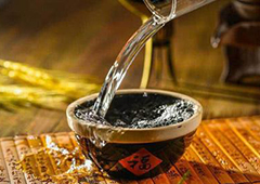 醉開心散酒加盟哪個品牌好？三大優(yōu)勢揭秘創(chuàng)業(yè)新風(fēng)口