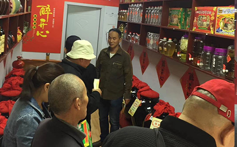 醉開心散酒加盟品牌實力揭秘！散酒加盟哪個品牌好？三大優(yōu)勢解析