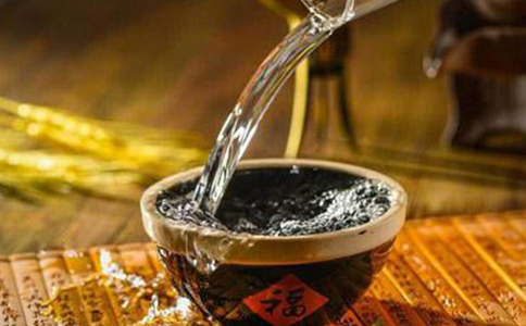 醉開心散酒低成本創(chuàng)業(yè)新選擇！散酒品牌合作+招商代理全攻略